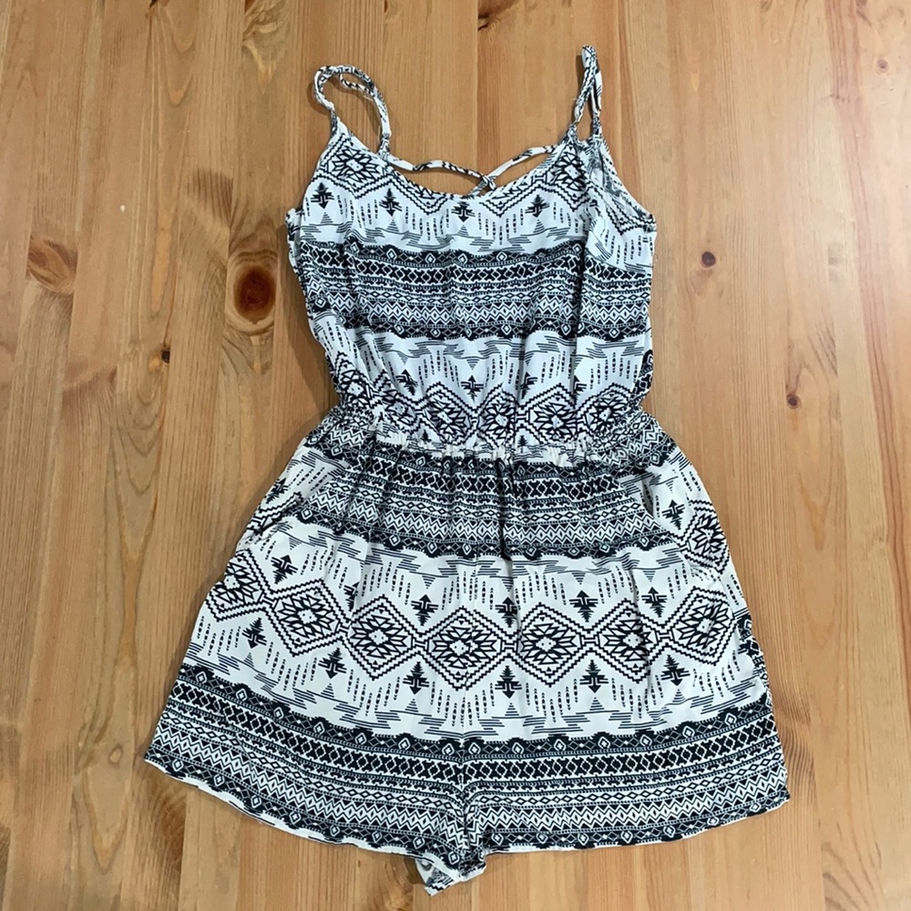 Divided H&M Black and White Print Romper